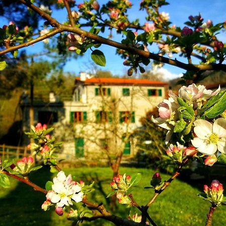 B&B Tre Ponti Castiglione Chiavarese Buitenkant foto