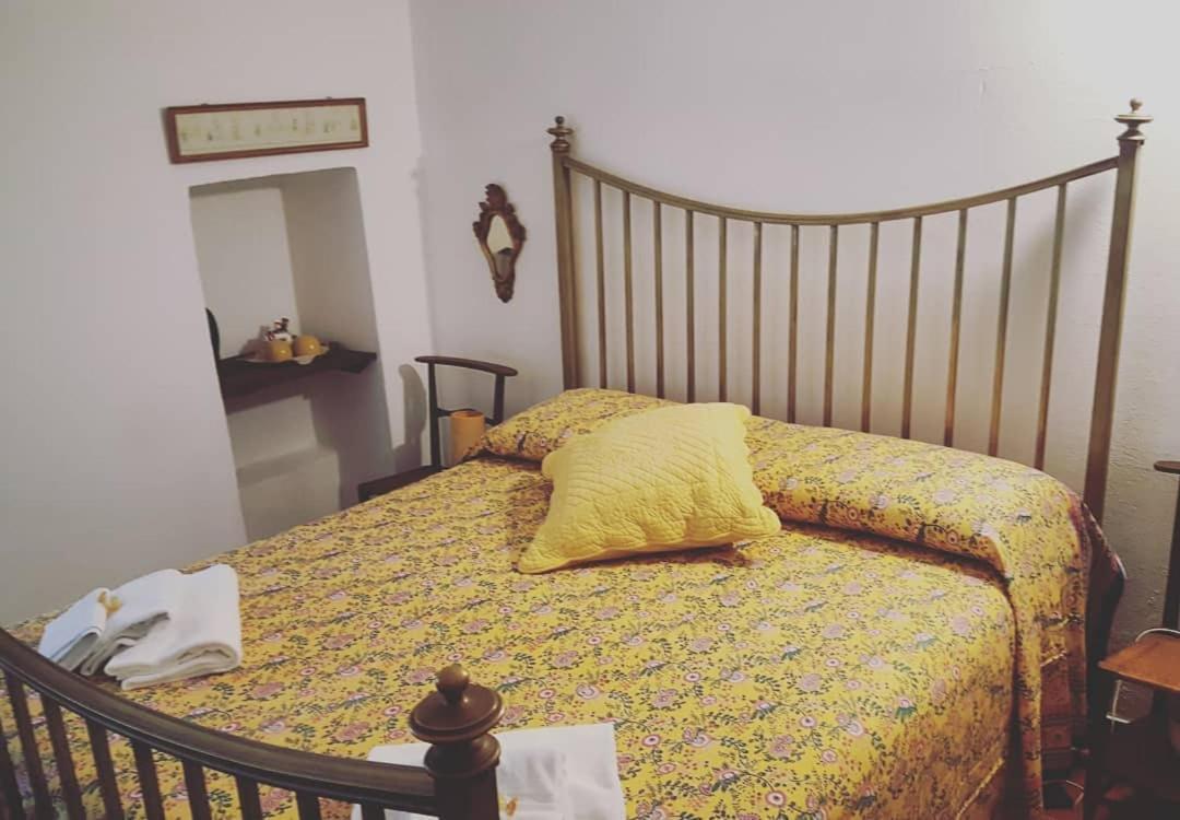 B&B Tre Ponti Castiglione Chiavarese Buitenkant foto